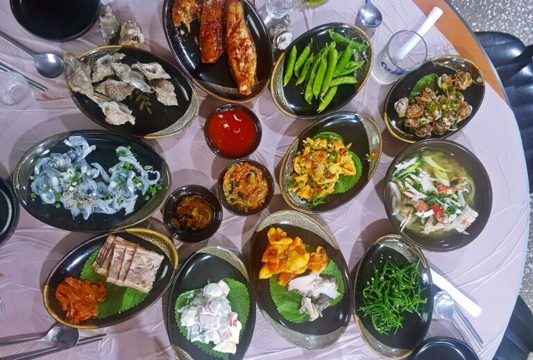 세상 어디에도 없는 맛의 종합선물세트, 사천실비(實費)